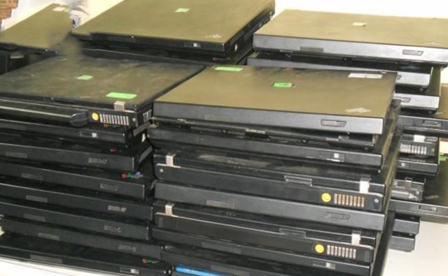 Complete laptop without battery