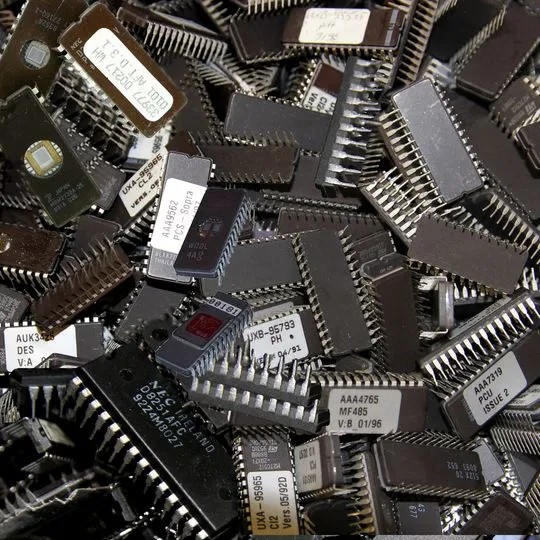 Mixed Eprom (ceramic and plastic)