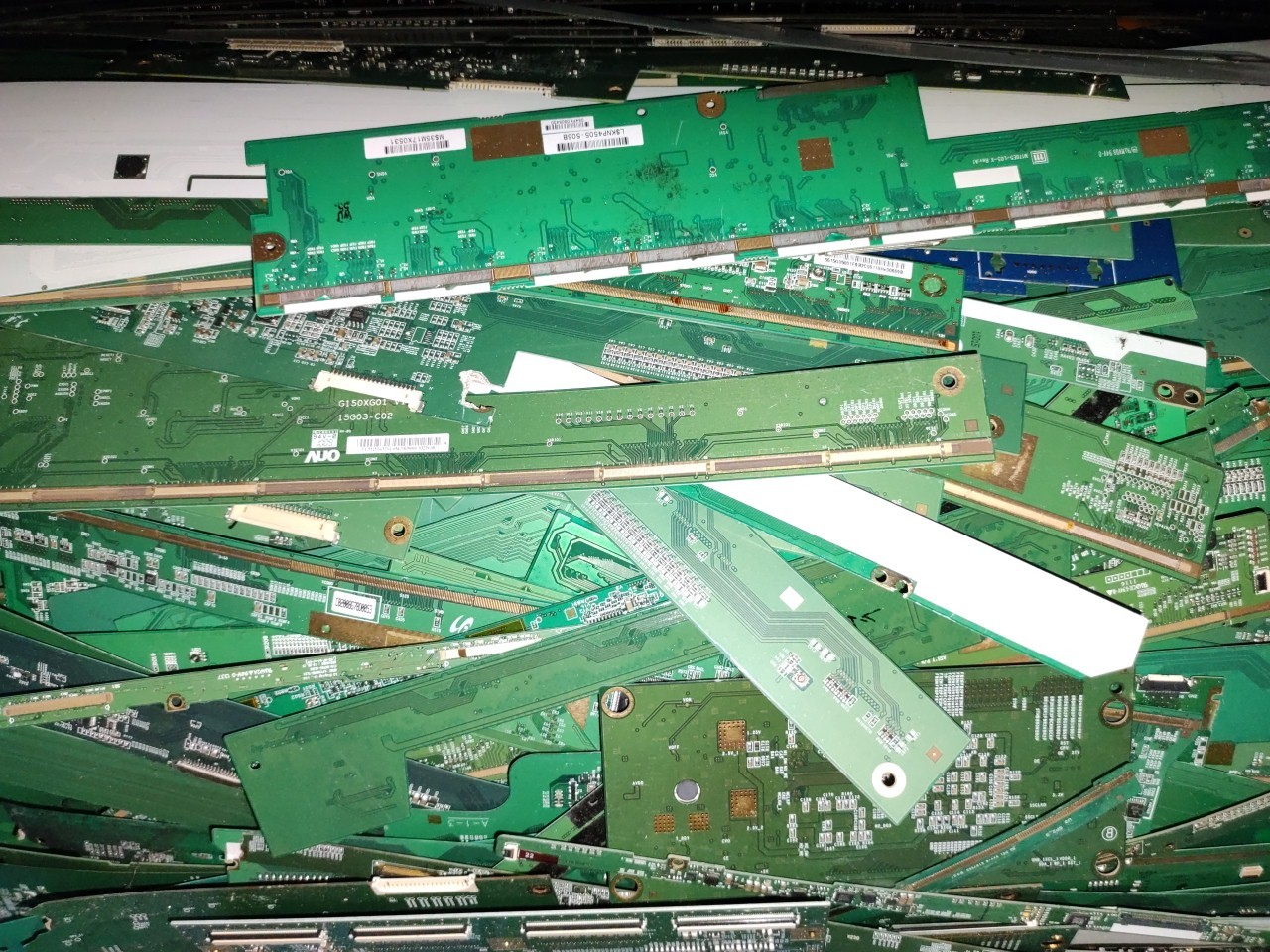 Flat screen electronic board